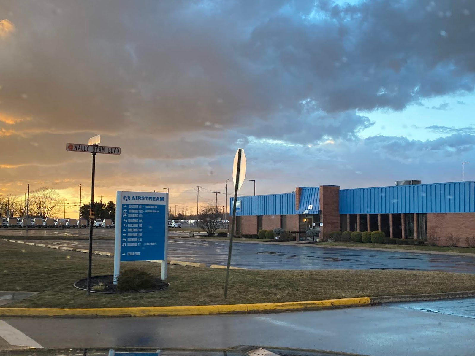 Cozy Rosie Airstream Terraport Jackson Center, Ohio (March 2020)
