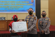 Pelaku UMKM di Lhokseumawe Terima Bantuan Mesin Jahit dari Kapolda Aceh 