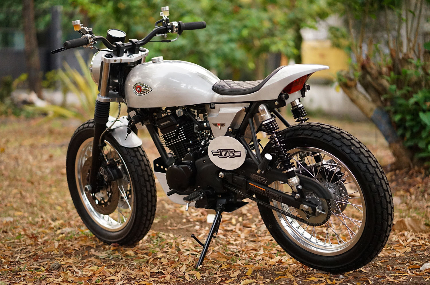 Custom Kawasaki w175