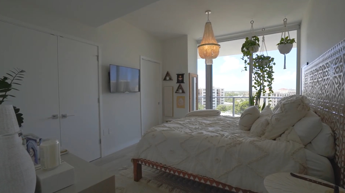 Tour 2200 N Ocean Blvd N602 Fort Lauderdale vs. 41 Interior Design Photos