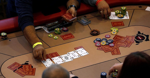 TipsJudiOnlineIndonesia - Daftar Situs Judi Poker, BandarQ, Domino 99