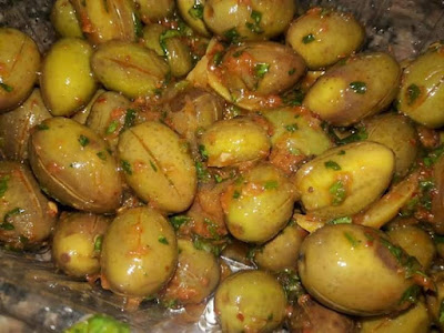 طريقة ترقيد الزيتون