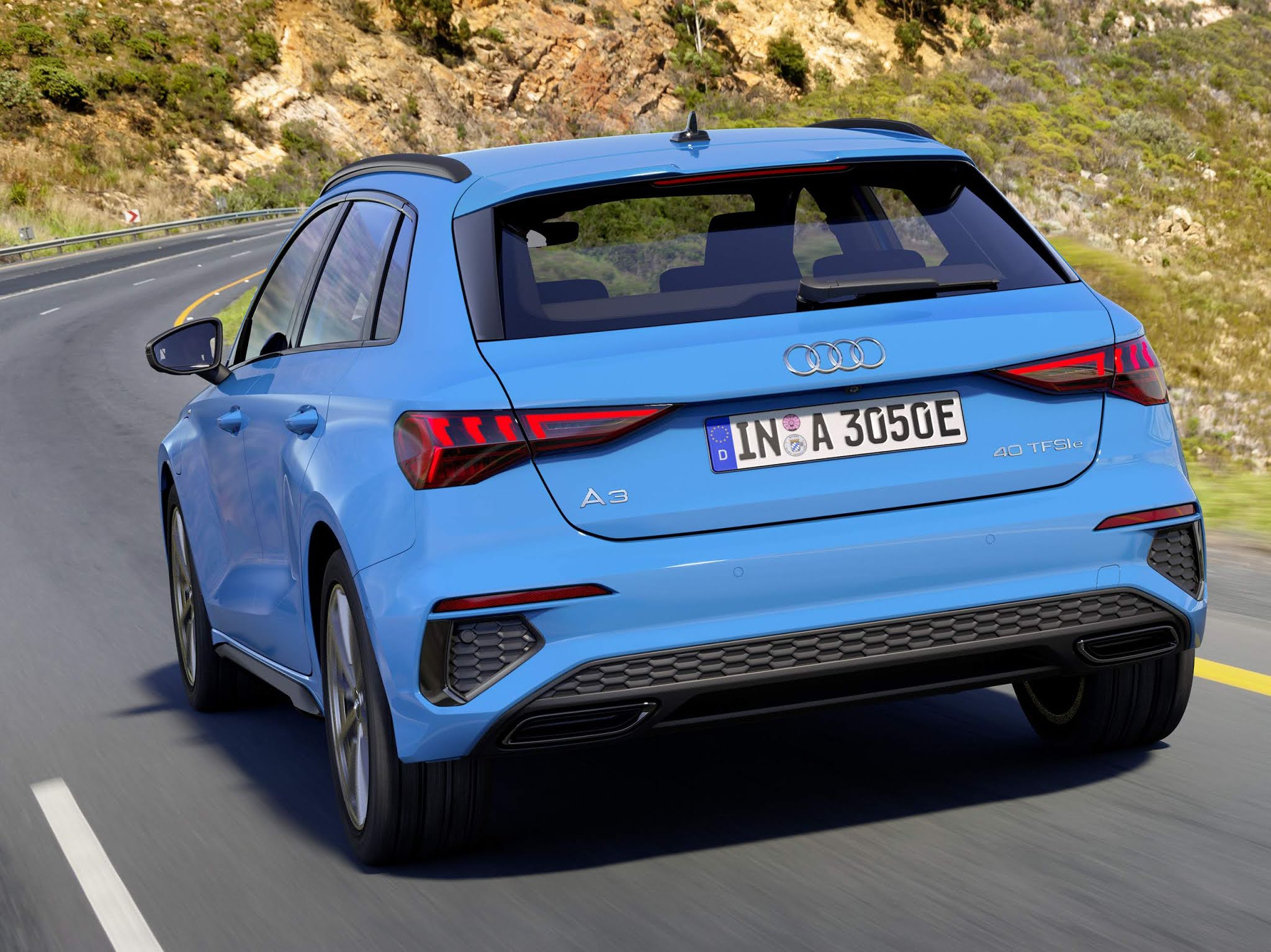 Audi A3 Sportback Híbrido Plugin tem autonomia de 78 km