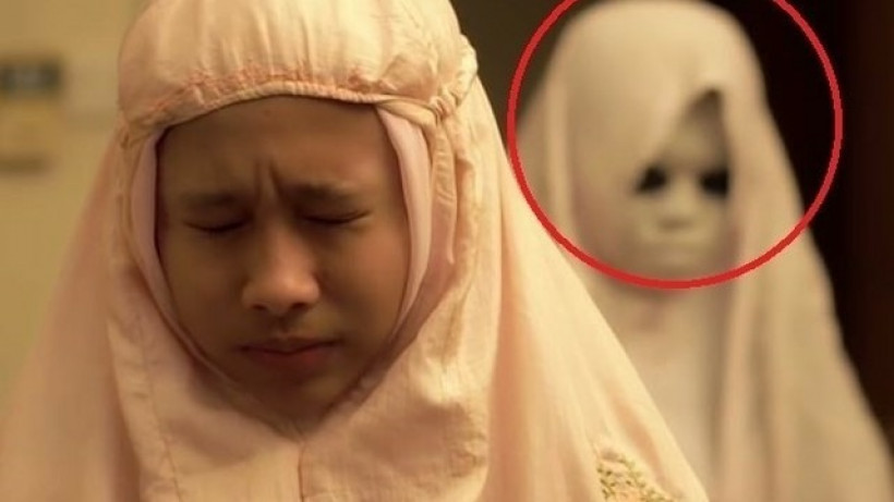 Horor!!! Warga Malaysia Kesurupan Usai Nonton Film Makmum, Suaranya