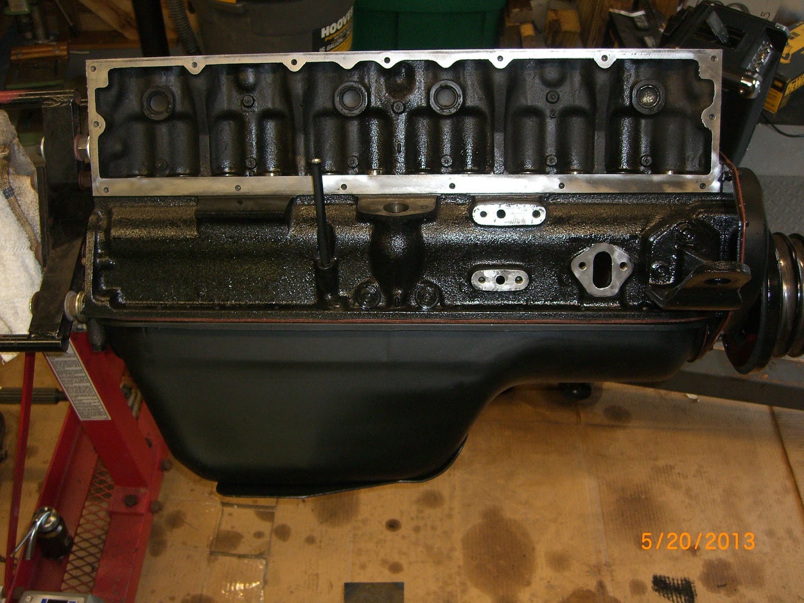 FJ40 Nut Oil pan, intake assembly, valve cover and undercoater.
