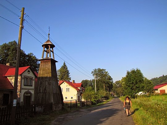 Dańczów. Zabytkowa dzwonnica alarmowa z 1849 roku.