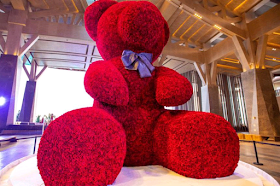 20-foot-2-inch bear made from roses breaks Guinness record