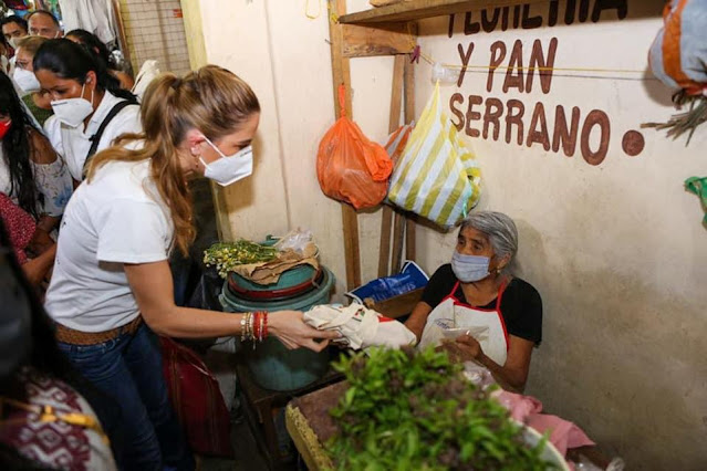 Mi Mercado DIFerente, programa que apoya y atiende la salud y economía de las y los locatarios de mercados públicos de Oaxaca: IMM Mi Mercado DIFerente, programa que apoya y atiende la salud y economía de las y los locatarios de mercados públicos de Oaxaca: IMM