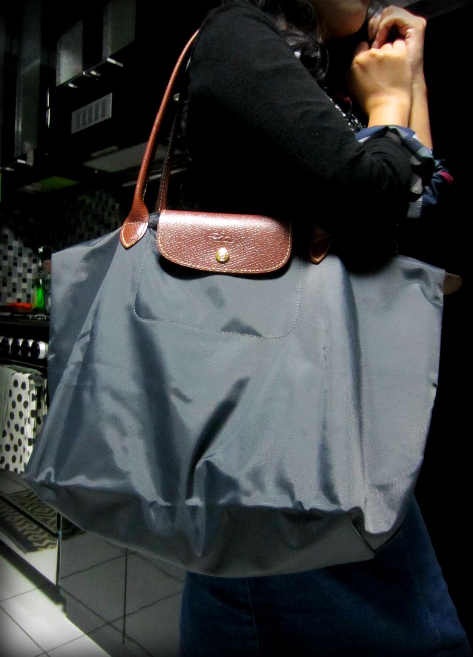 most popular longchamp tote color