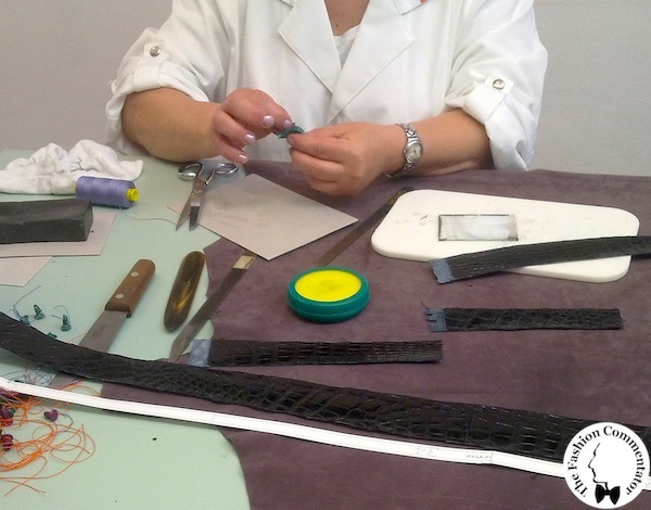 Les Journées Particulières Bulgari Firenze - making of shoulder strap and little buttons