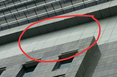 Konstruksi Penyebab Selasar Gedung BEI Ambruk Konstruksi Penyebab Selasar Gedung BEI Ambruk