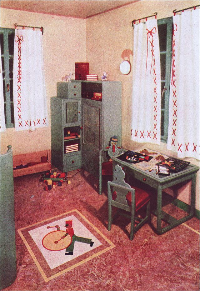 Cool Photos of House Interiors in the 1930s