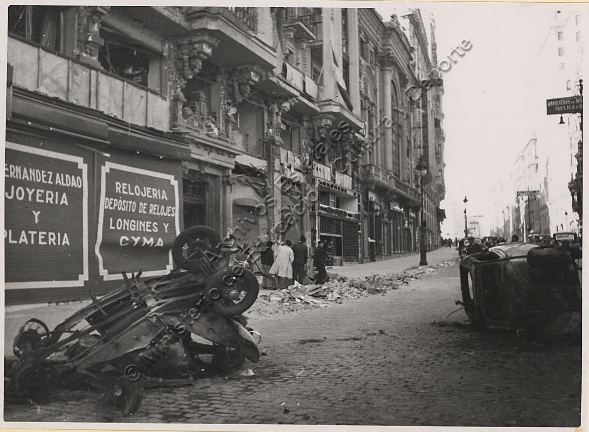 TAPICERÍAS JOYERÍA ALDAO UN ATRACO EN GRAN VÍA.