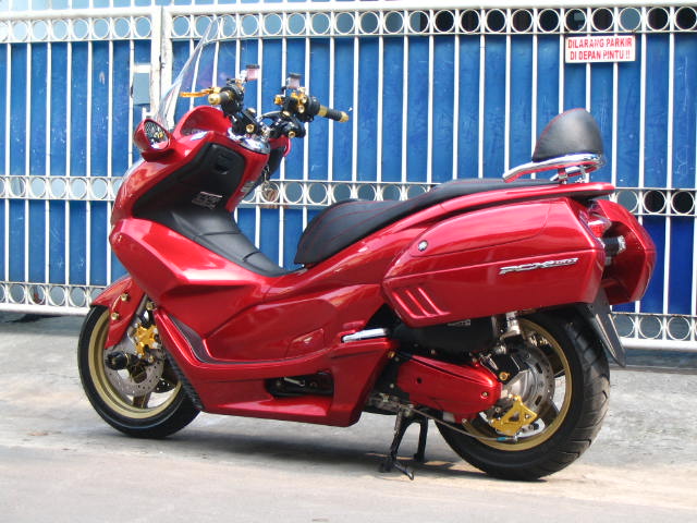 Doctor Matic Klinik Spesialis Motor Matic: Honda PCX Full Modif Pesanan ...