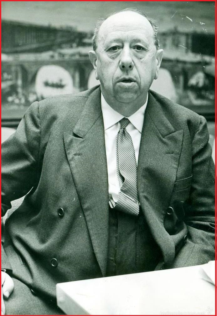 La noche ancha José María GilRobles