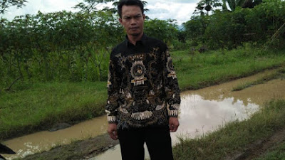 Kades Sumber-Pituruh : Memprihatinkan, Jalan Poros dan Irigasi Perlu Dibenahi