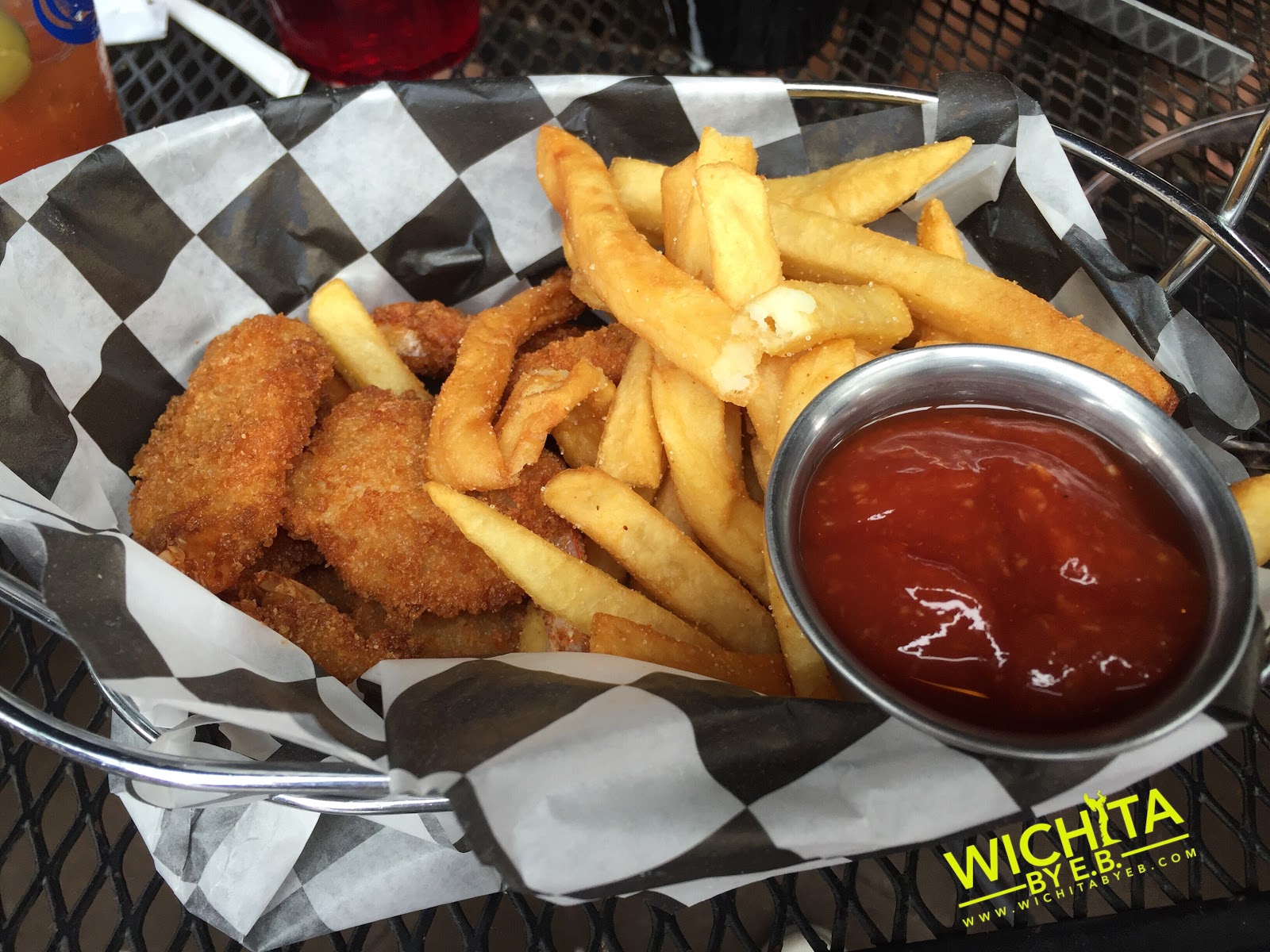 Stearman Field Bar and Grill Review Wichita By E.B.