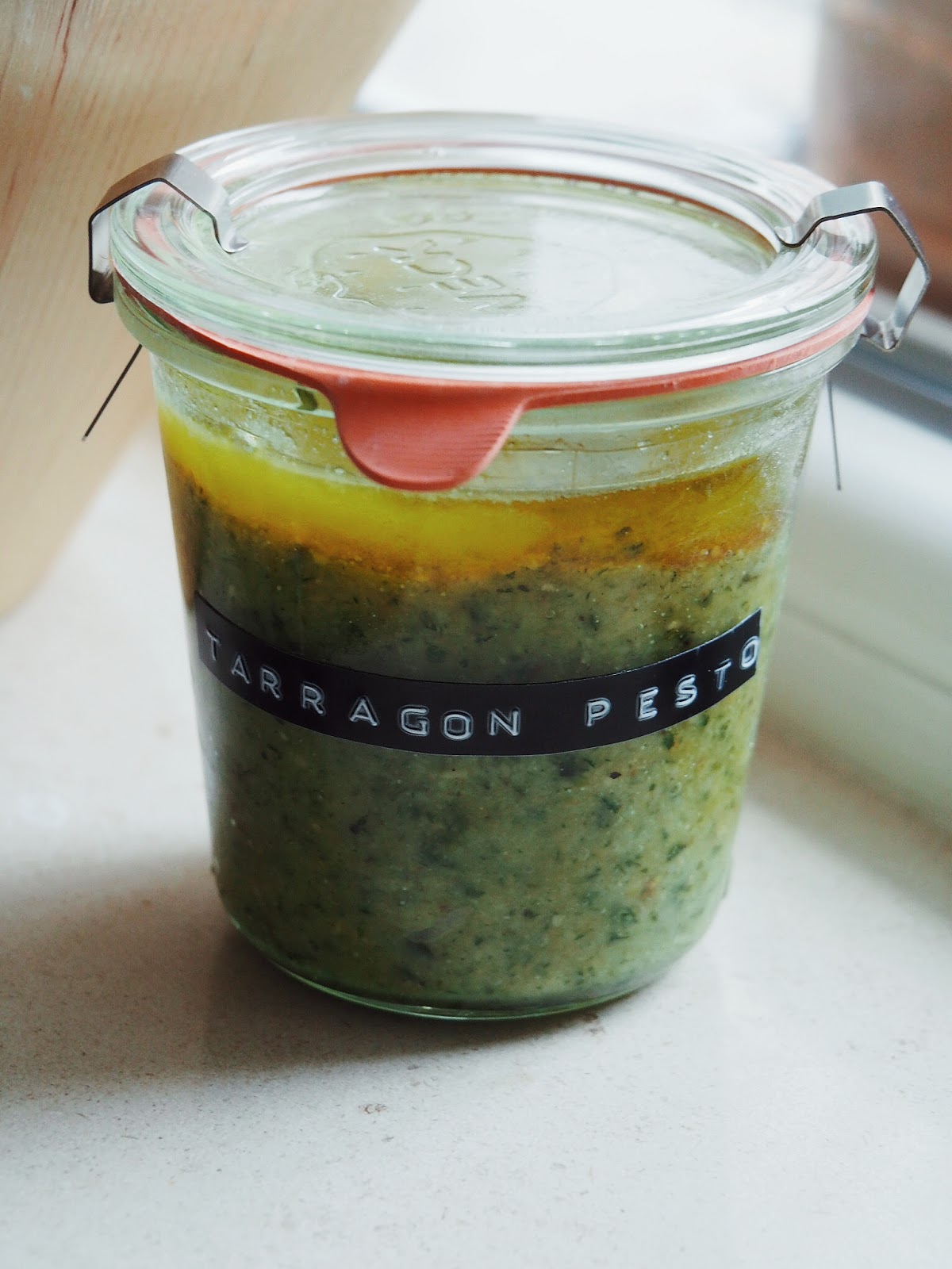 EstragonZitronen Pesto/ Tarragon Lemon Pesto (Deutsch & English) The