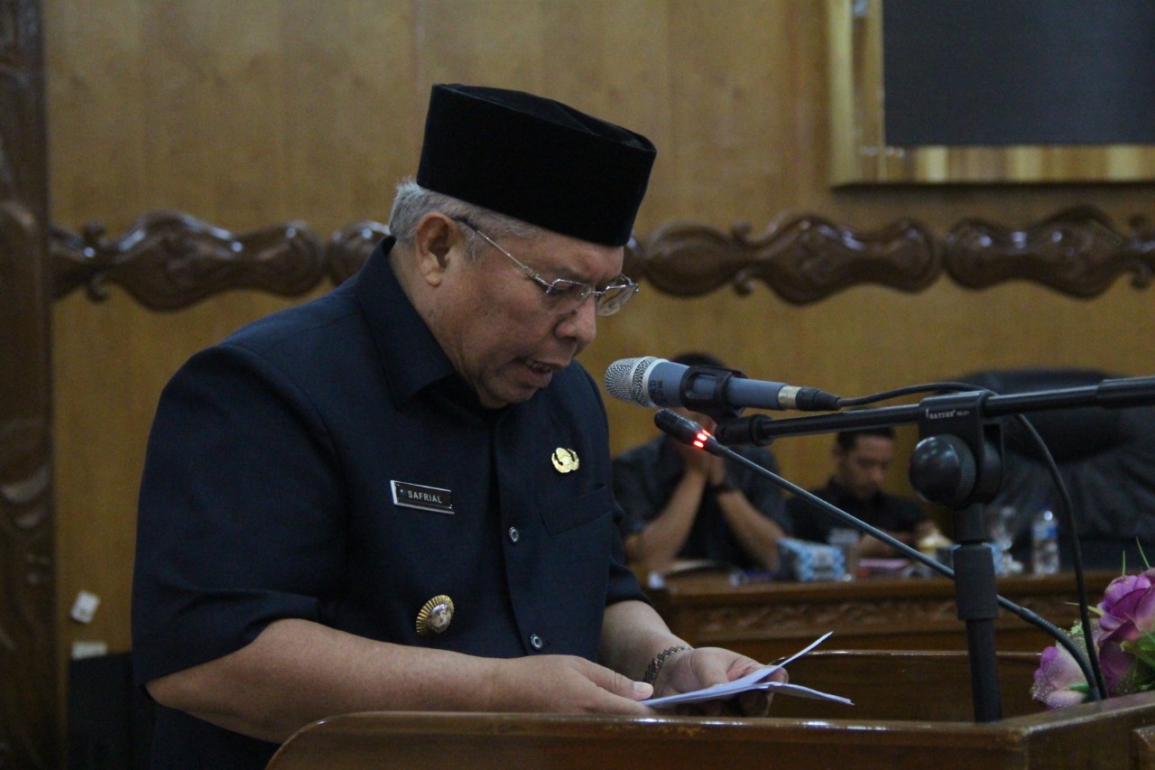 Bupati Safrial Sampaikan Nota Rancangan Kupa Dan Ppas Perubahan Apbd 2019