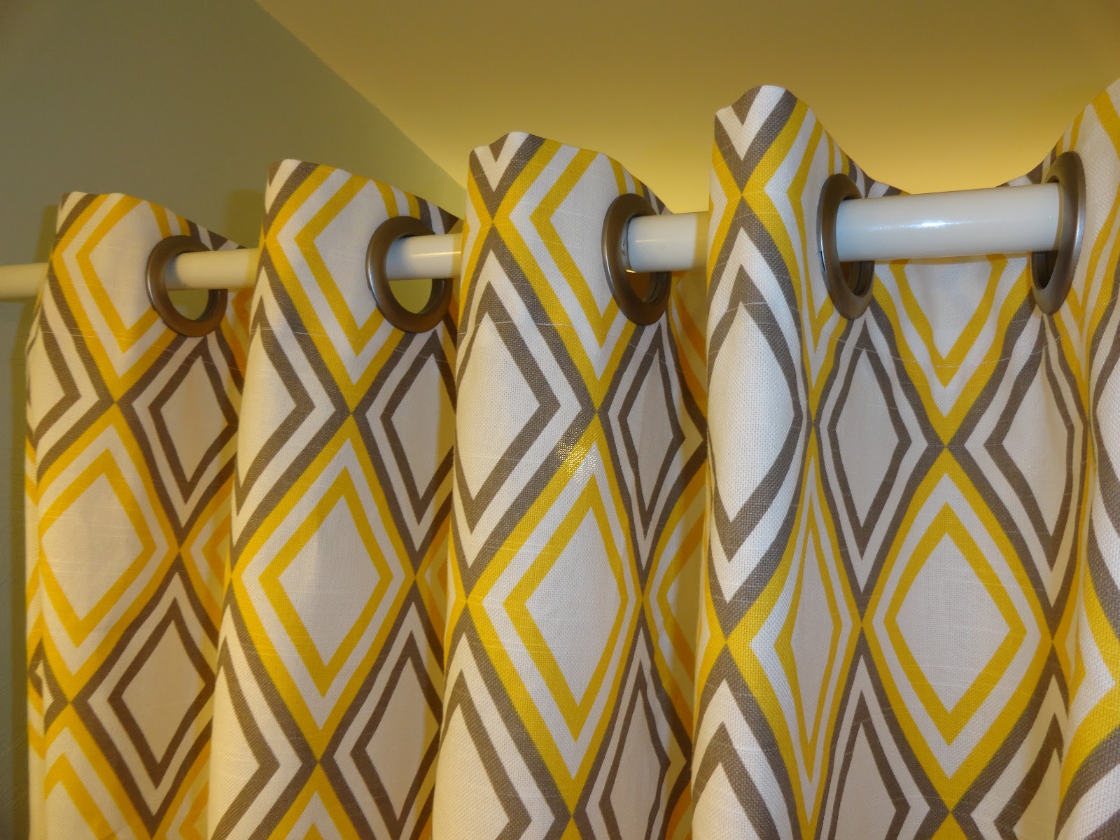 MAID2be All Things Sewing Tutorial How to Make a Shower Curtain