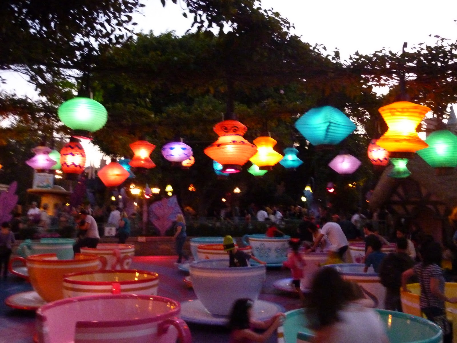Laura's Miscellaneous Musings Today at Disneyland Chinese New Year
