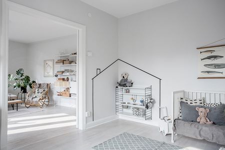 Hacks To Fill And Decorate Blank Walls