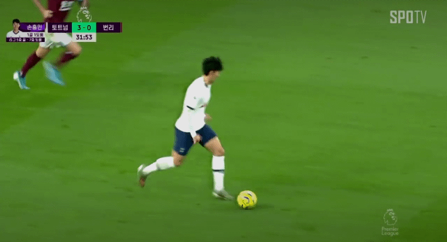 표정 관리가 전혀 안 되는 손흥민.jpg5