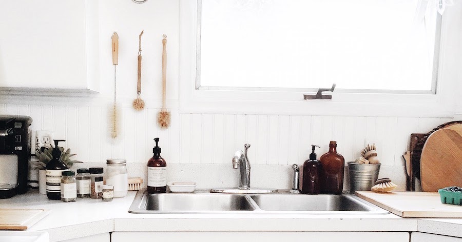 HEY NATALIE JEAN: THE FARMHOUSE | A SHAKER STYLE KITCHEN