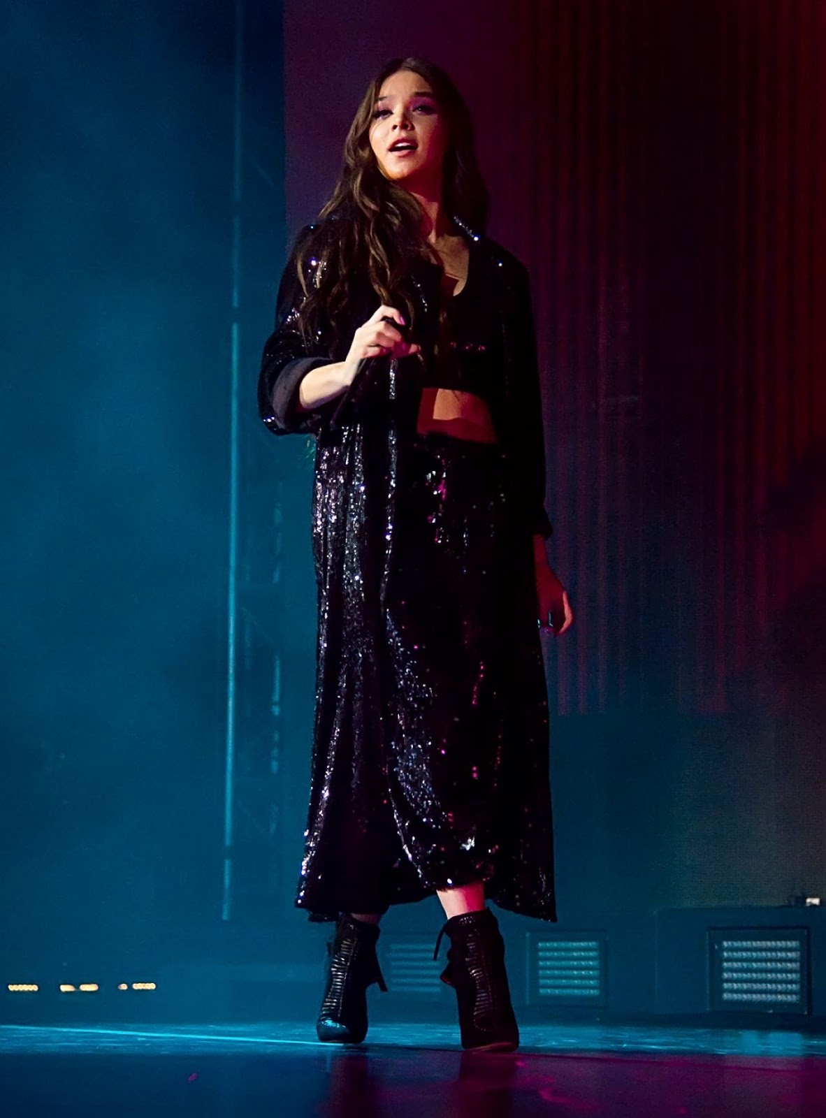 Hailee Steinfeld – The Voicenotes Tour in Camden – Celeb Central