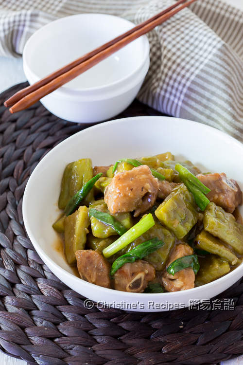 苦瓜炆排骨 Braised Pork Ribs with Bitter Melon02