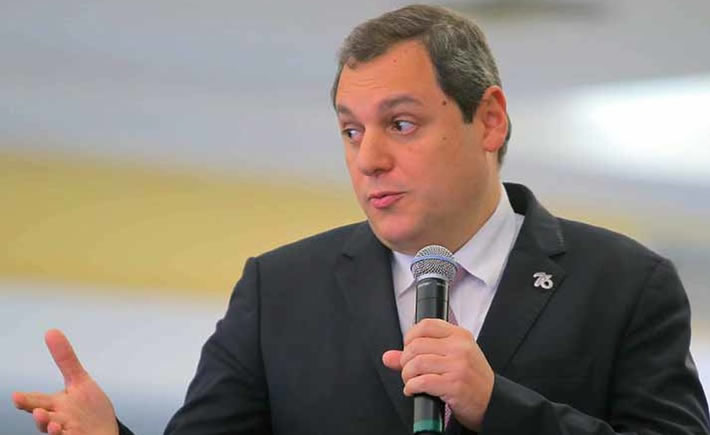 “Superamos el millón y medio de contagios y el fallecimiento de más de 137 mil mexicanos”, aseguró Enoch Castellanos en un comunicado de prensa. (Foto: Milenio)