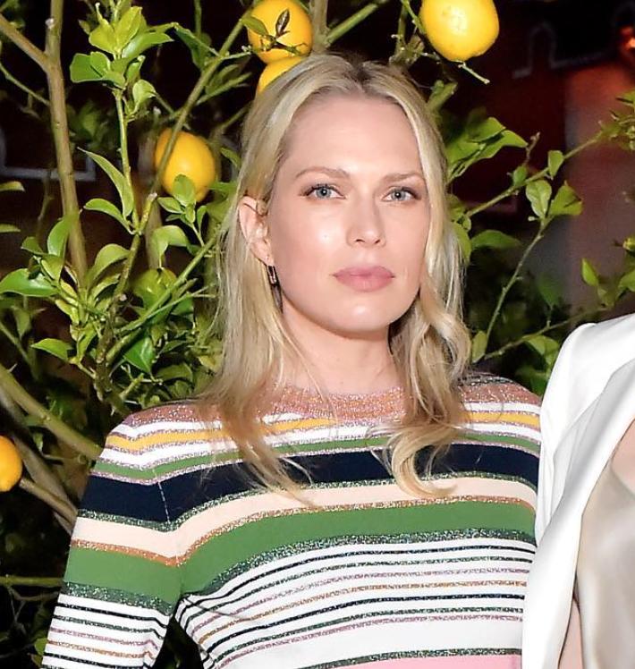 L'URLO: Extras, Erin Foster comparsa in Law & Order: Los Angeles