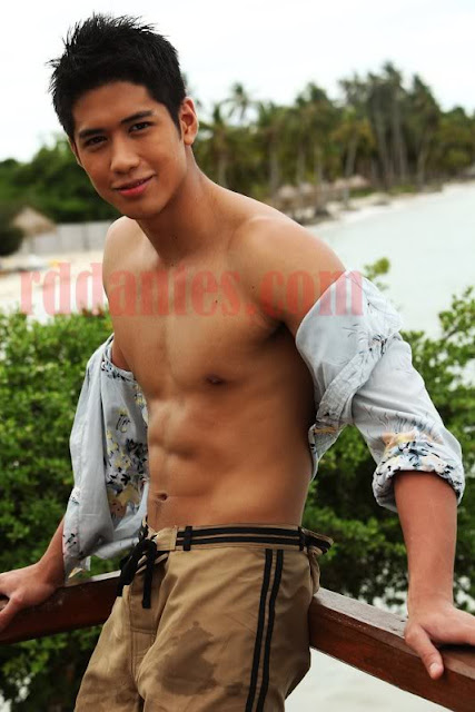 Pinoy Hunks: March 2013