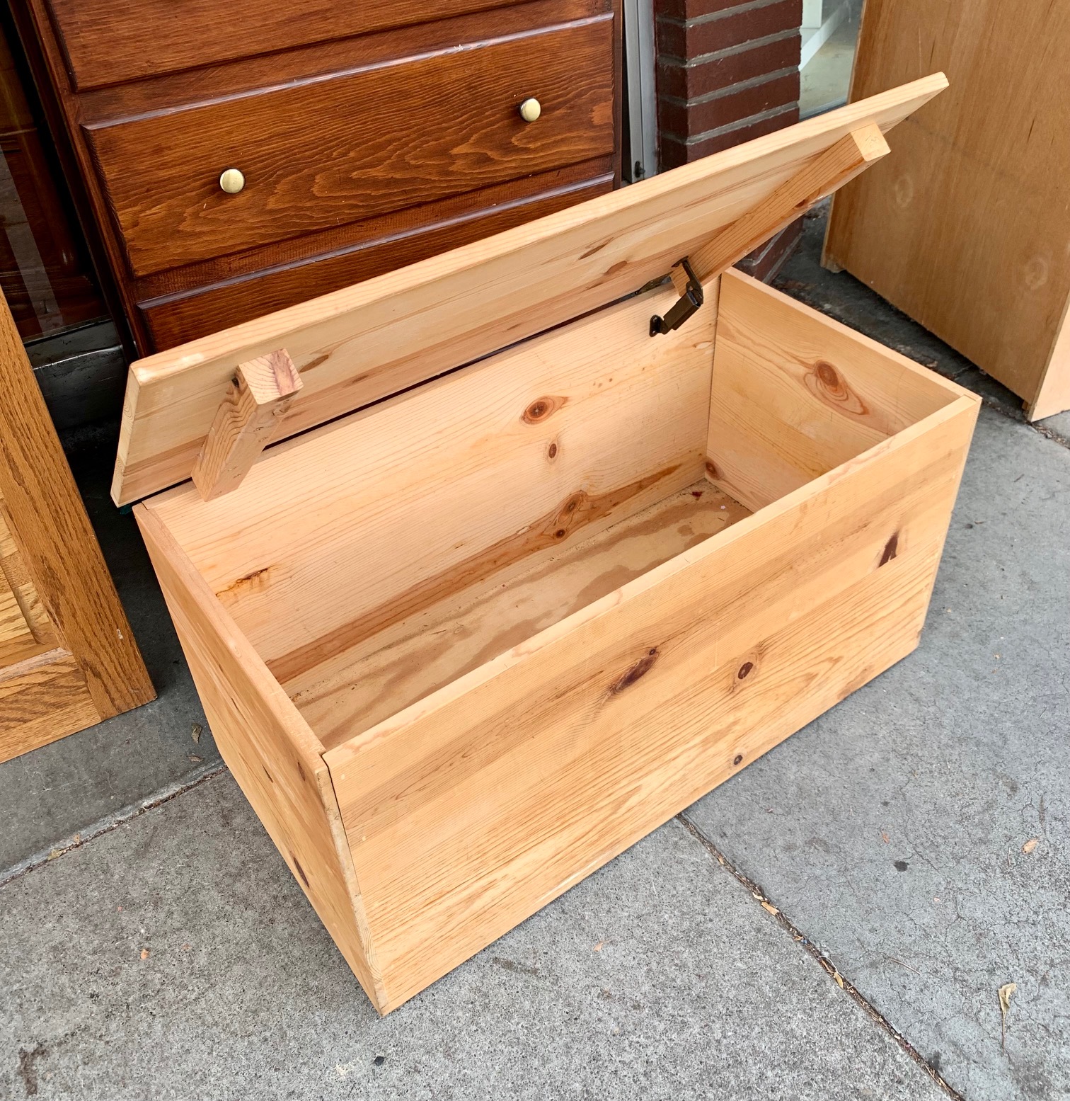 UHURU FURNITURE & COLLECTIBLES SOLD 106932 Unfinished Knotty Pine Trunk 33.5" L x 17" D x 17