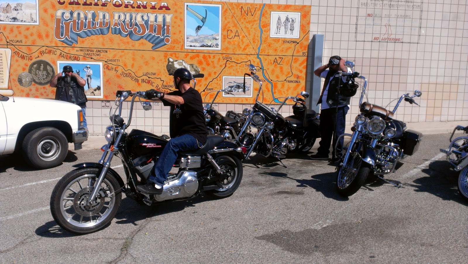 Ayden Rae Foundation Saturday Night Cruisers of Barstow California