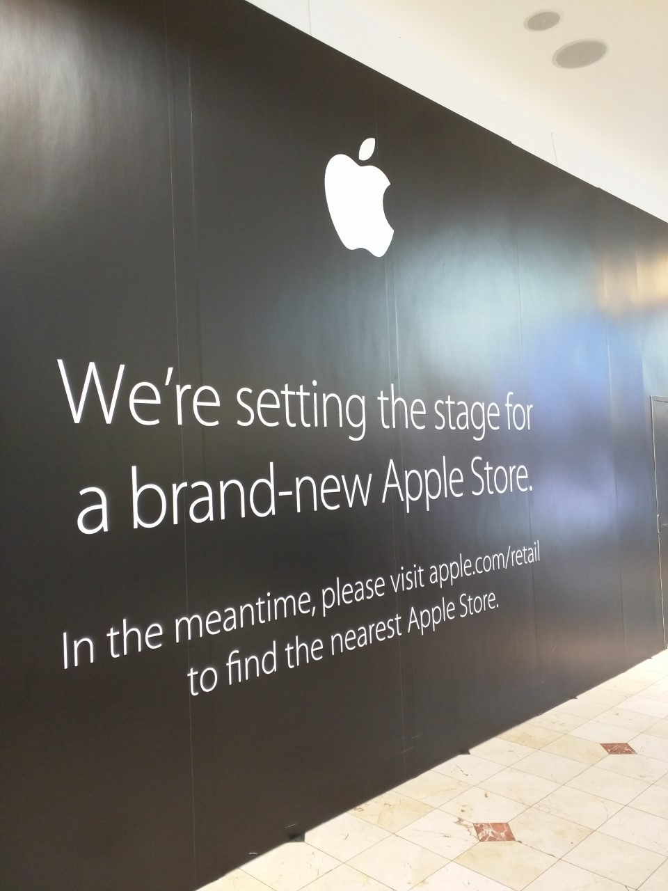 3 rd street promenade santa monica apple. Почему закрыли эпл магазины. Магазин apple store в данный момент закрыт. Почему эпл стор закрыт. Карта apple store.