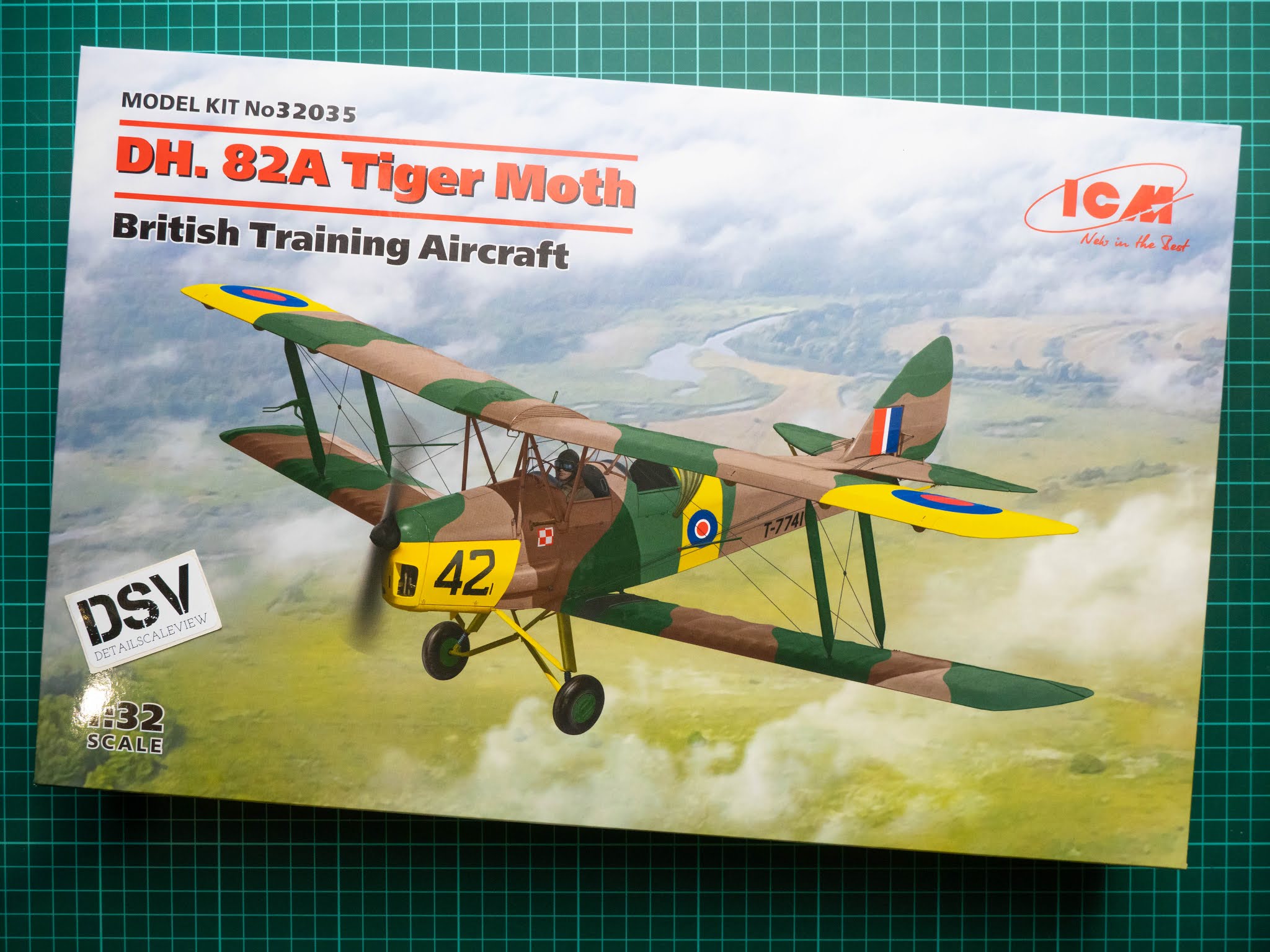 ICM 1/32 DH.82A Tiger Moth (32035) - DetailScaleView