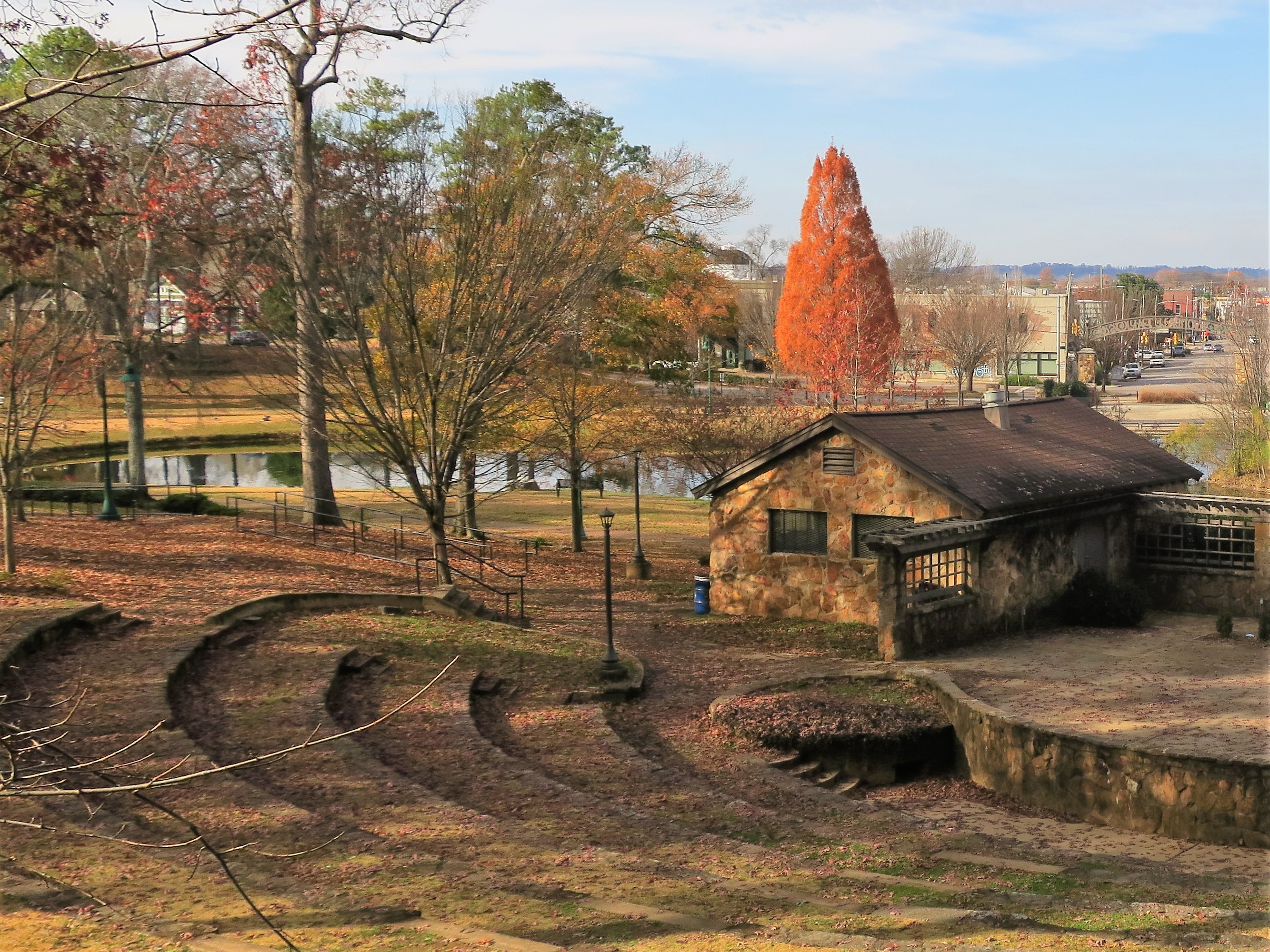 Living Rootless Birmingham, AL A Sunday Afternoon in Avondale Park