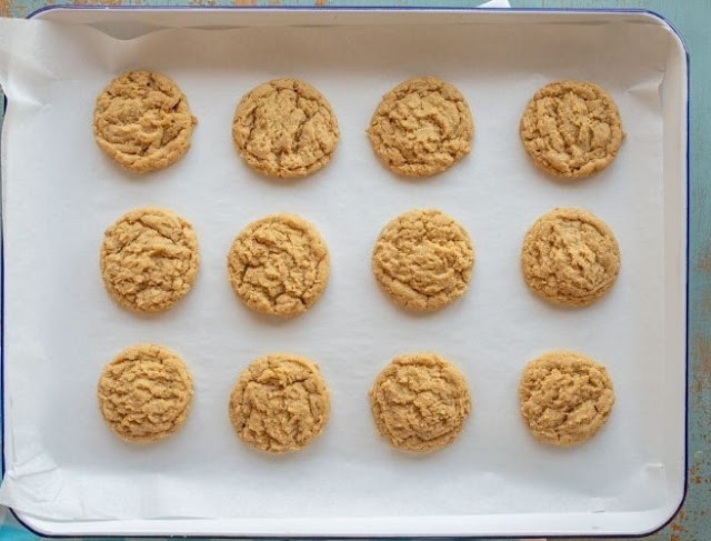 Peanut Butter Oatmeal Cookies #desserts #cookies