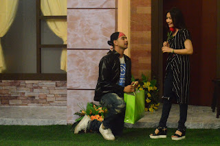 www.ceritaseleb.top -  Ceritanya, Raffi Ahmad sebagai Preman ganteng merayu Prilly Latuconsina anak Eko Patrio. Bahkan Raffi Ahmad sampai berlutut memohon cintanya Prilly.