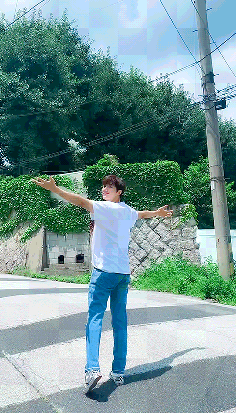 %25ED%259D%25B0%25ED%258B%25B0%25EC%2597