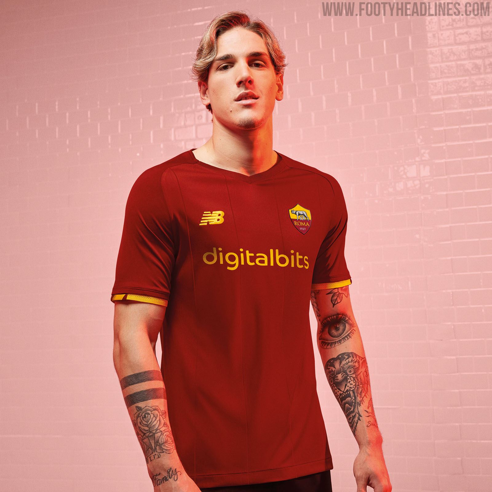 roma-21-22-kit-6.jpg