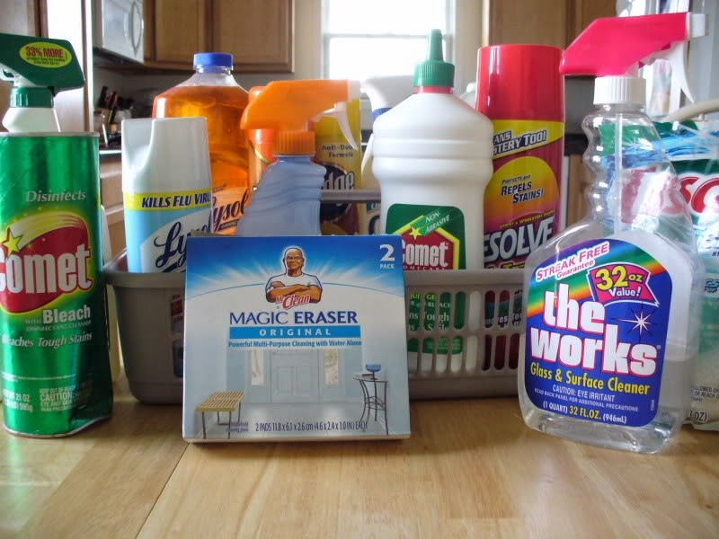 19 Things You Should Never, Ever Throw In the Trash!! - Cleaning supplies