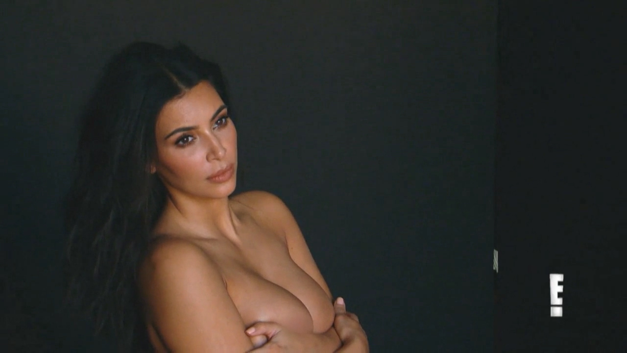 Kim Kardashian Poses Full Frontal Nude in New 'Keeping Up With the Kar...