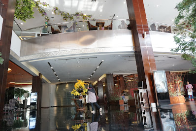 lobby yang mewah dan cantik arista hotel