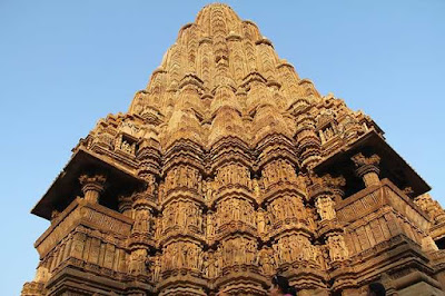 Khajuraho Temple in Hindi
