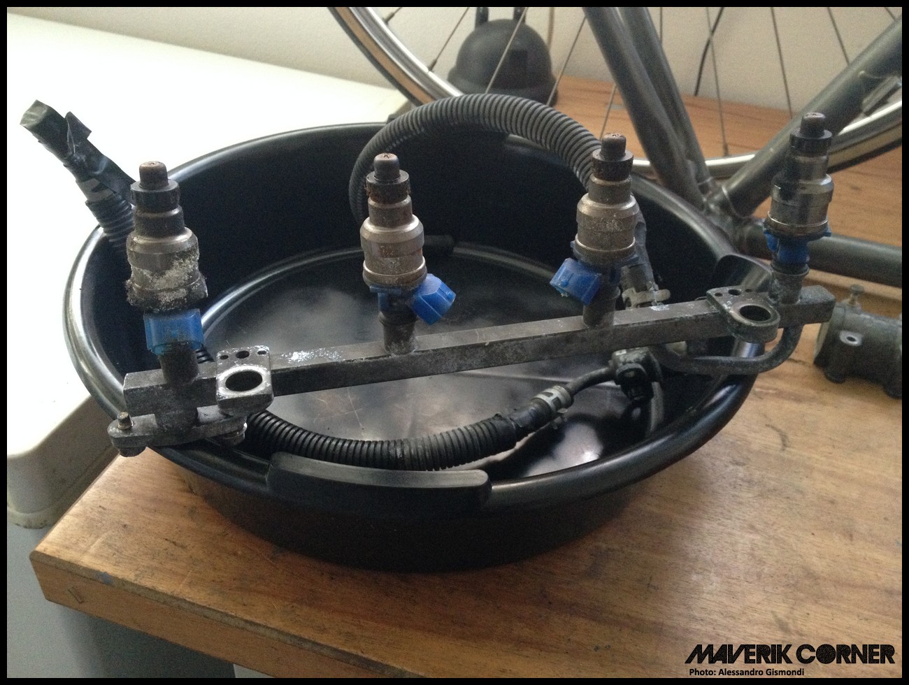 Maverik Corner MX5: NA Rebuild - Injector & Intake Manifold Cleaning
