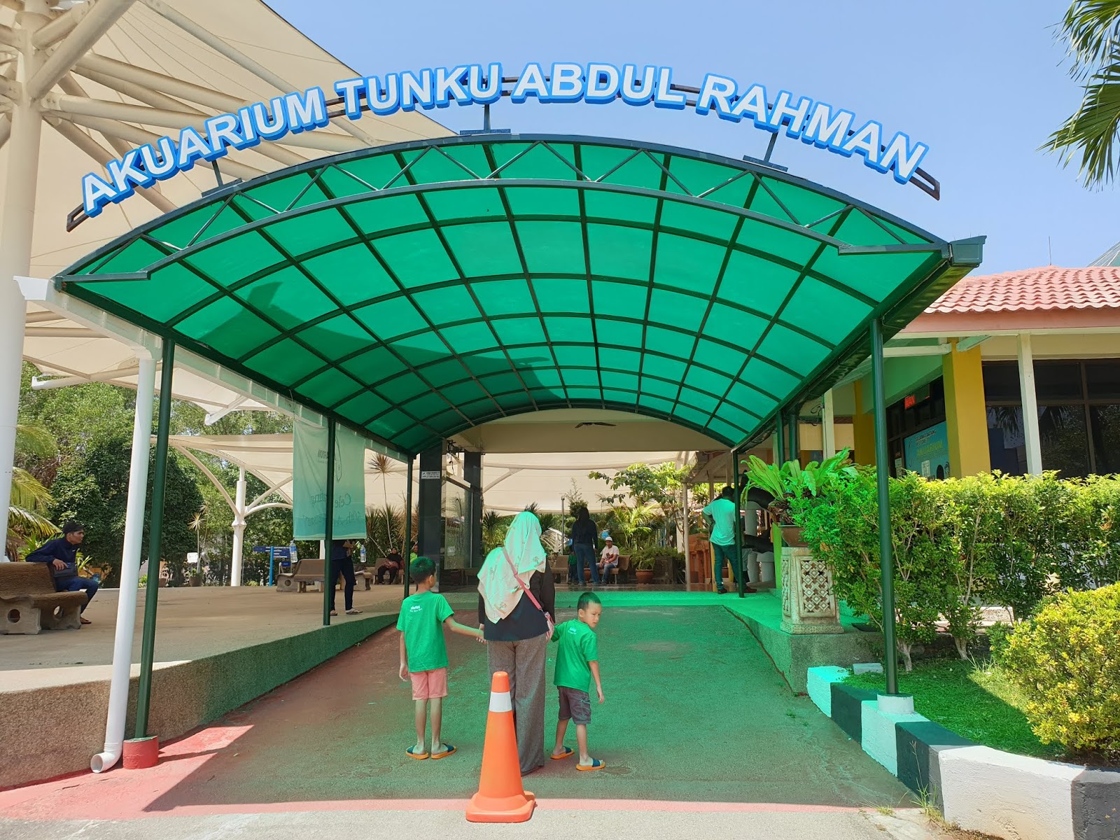 Penang aquarium batu maung