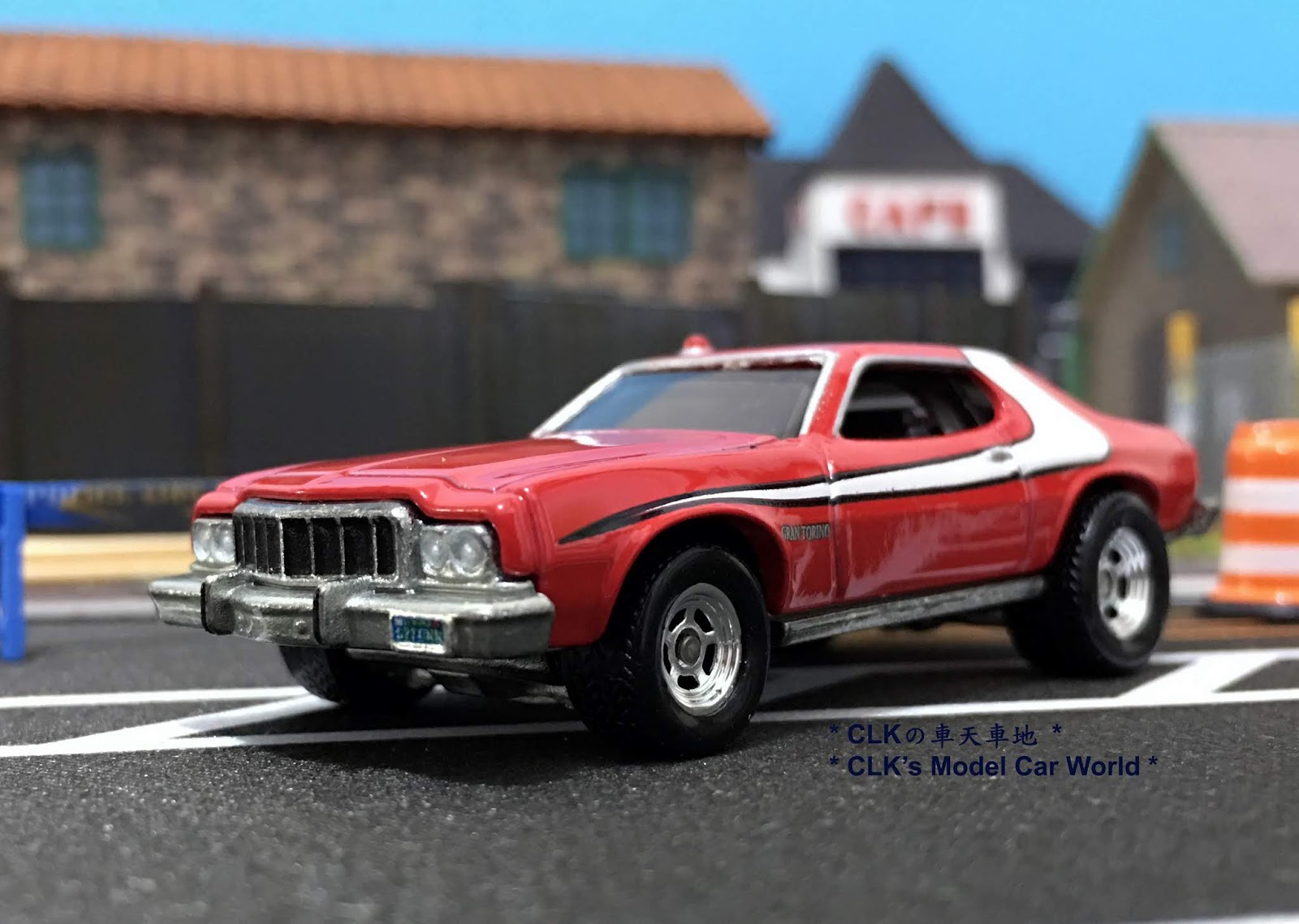 Hot Wheels 1:64 - Ford Grand Torino 1976 - Série Retro Entertainment Starsky & Hutch (2015)