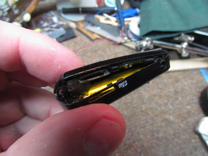 Replacing Rechargeable Internal Battery in SanDisk MP3 Player or